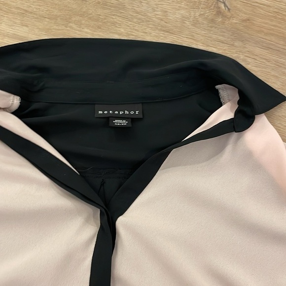 Metaphor Blouse - Picture 2 of 4